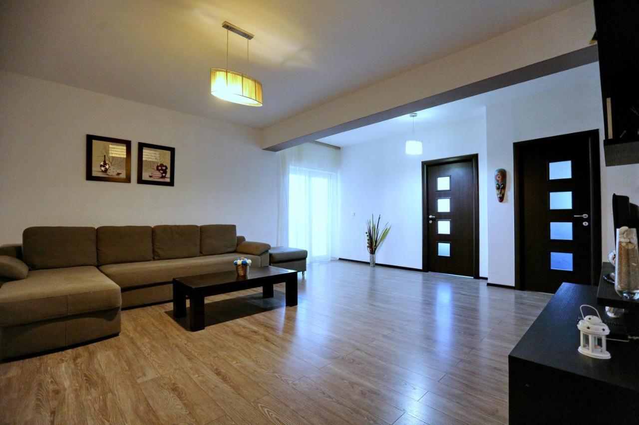 Bloc Izvor Apartment Pitesti Exterior photo